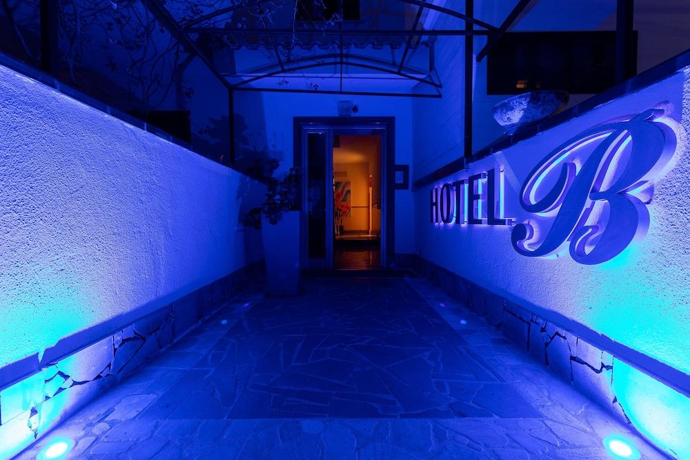 فيبو فالينتيا مارينا Hotel Barbieri المظهر الخارجي الصورة