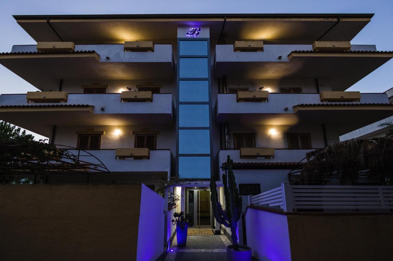 فيبو فالينتيا مارينا Hotel Barbieri المظهر الخارجي الصورة